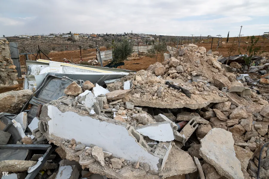 Ruinas de una casa palestina en Masafer Yatta, demolida por Israel en enero de 2023